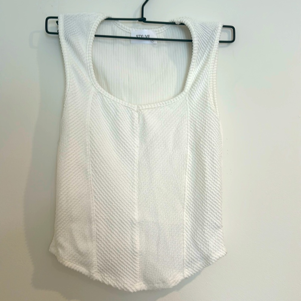 White tank
